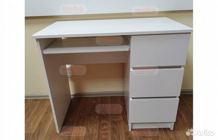 Стол компьютерный новый