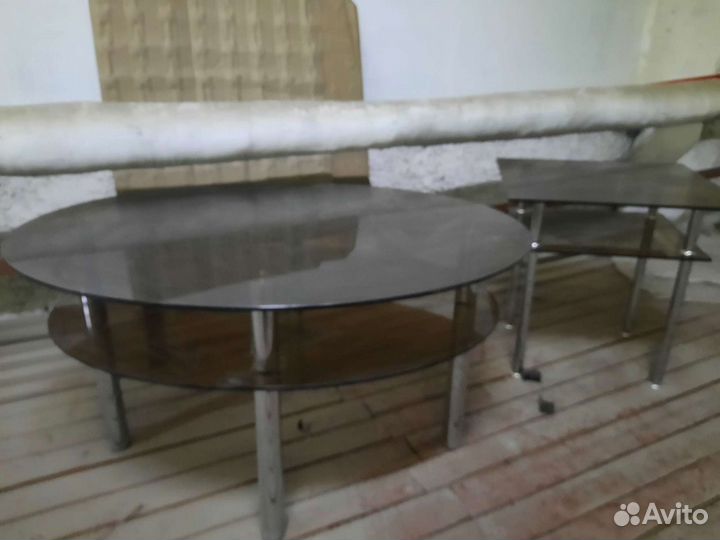 Стол стеклянный
