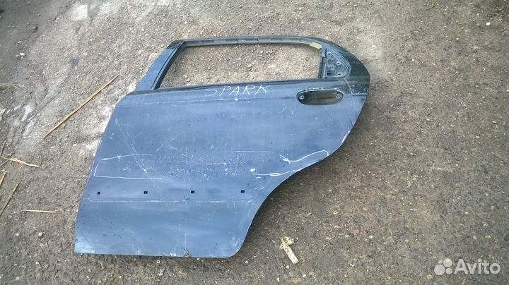 Дверь задняя левая chevrolet spark