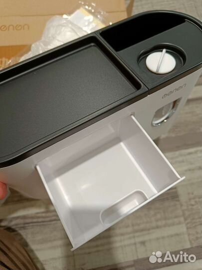 Дозатор для зубной пасты новый