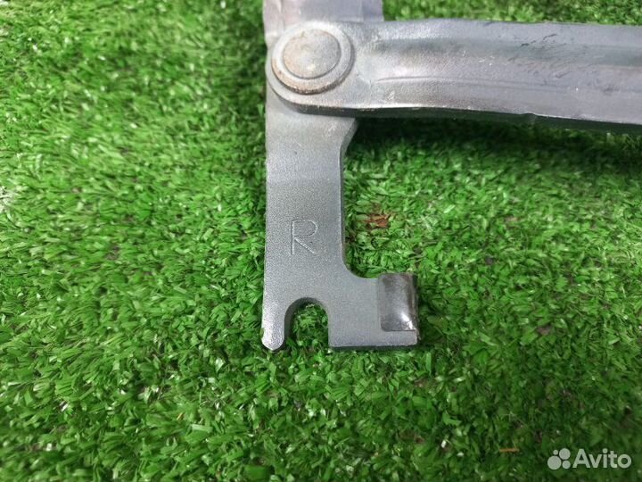 Петля крышки багажника задняя правая Mazda Mazda6