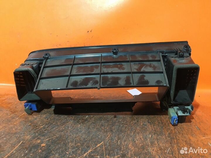 Кожух панели приборов Toyota Crown GS131