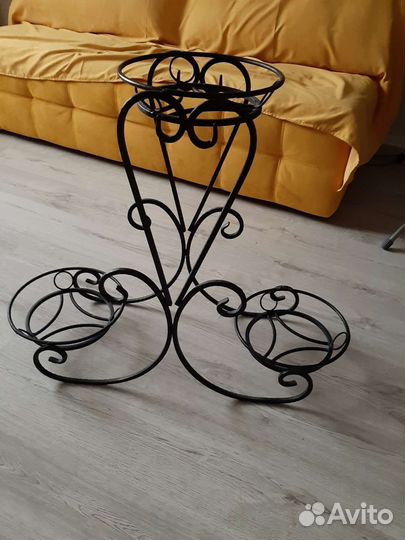 Подставка для цветов