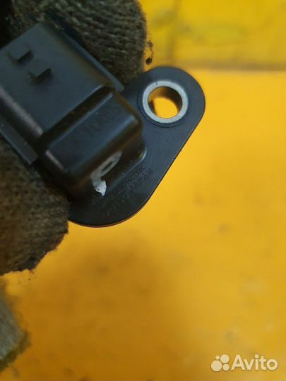 Датчик распредвала ниссан nissan QR25 2.5 QR25DE