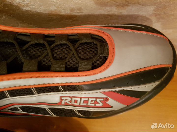 Роликовые коньки Roces