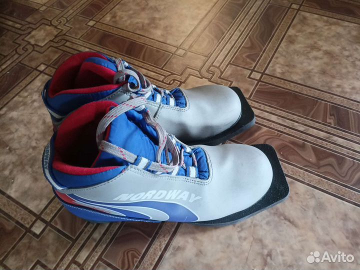 Беговые лыжи