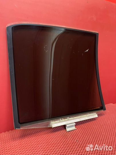 Стекло двери заднее левое Mercedes S500 W140 M119