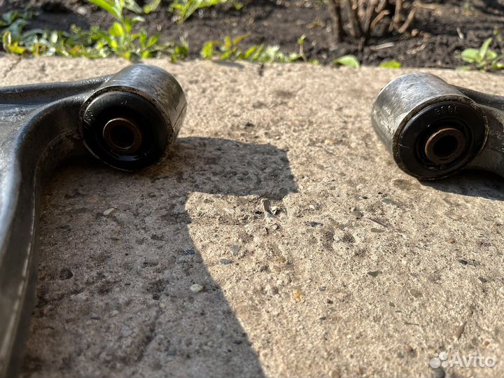 Рычаги передние Opel Vectra C