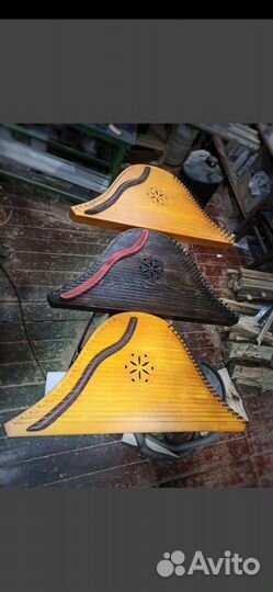 Гусли крыловидные