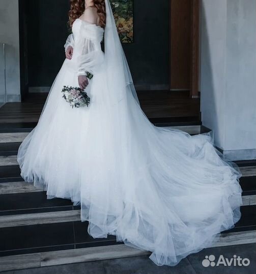 Свадебное платье (42 размер)