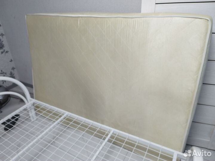 Матрас 140х200 б/у