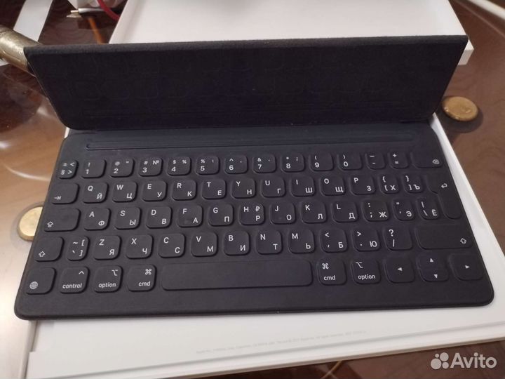 iPad Smart keyboard клавиатура