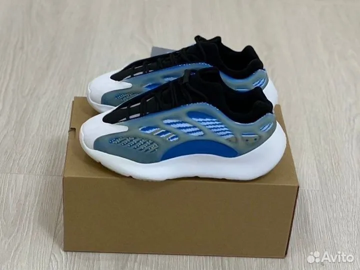 Кроссовки Adidas Yeezy 700 v3 Arzareth (36-45)