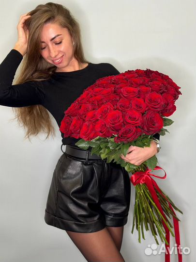 Розы живые
