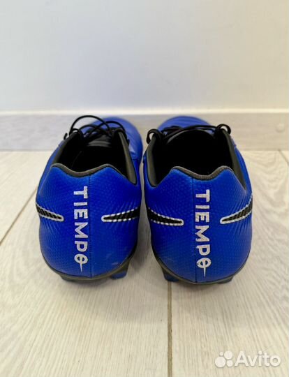 Футбольные бутсы nike tiempo pro