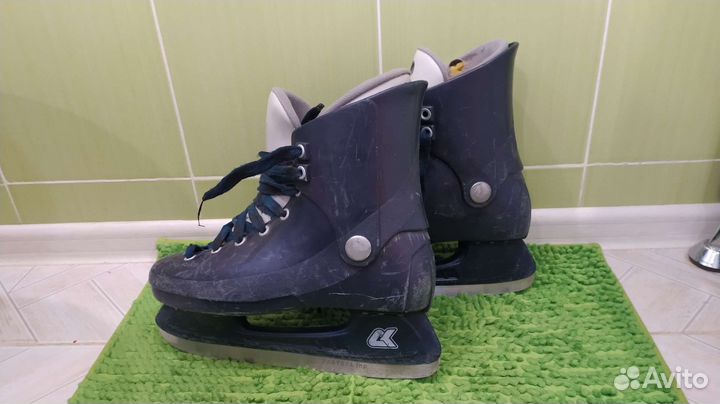 Коньки хоккейные