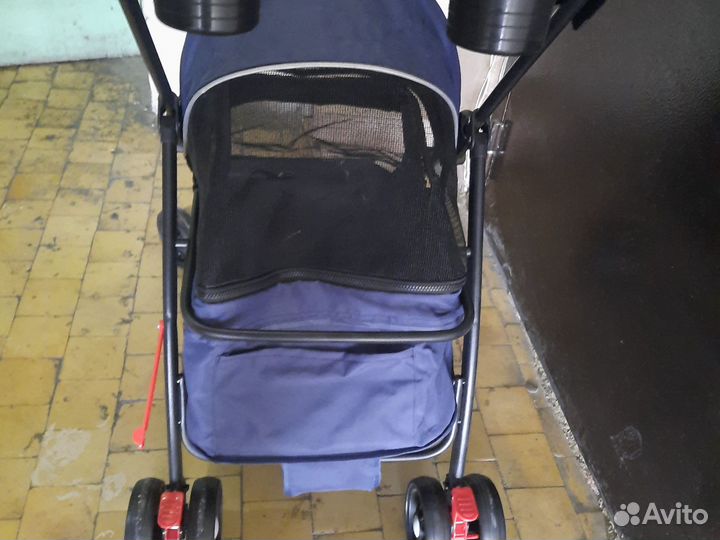 Прогулочная коляска для собак