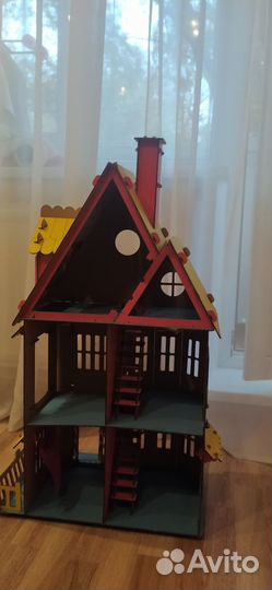Домик кукольный