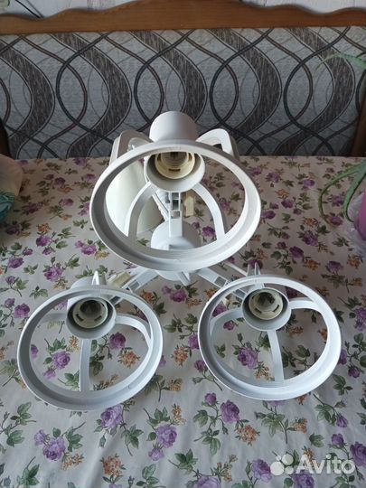 Люстра подвесная потолочная