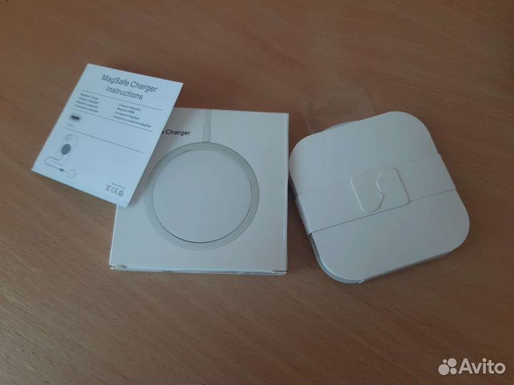 Зарядное устройство для iPhone