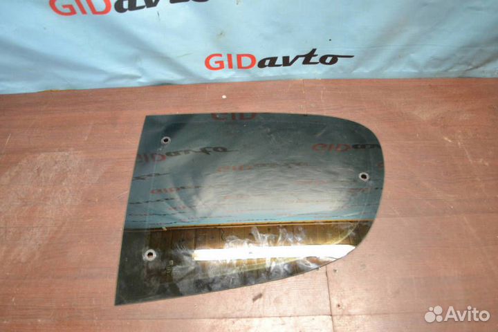 Стекло левое заднее Peugeot 206