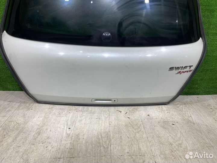Крышка багажника Suzuki Swift 3 ZC21