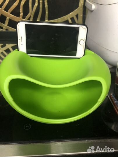 Подставка под телефон и бутербродница