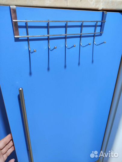 Вешалка на дверь