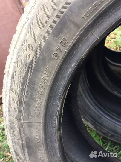 Bridgestone Blizzak LM-001 225/55 R17