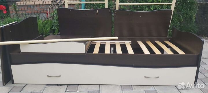 Кровать детская