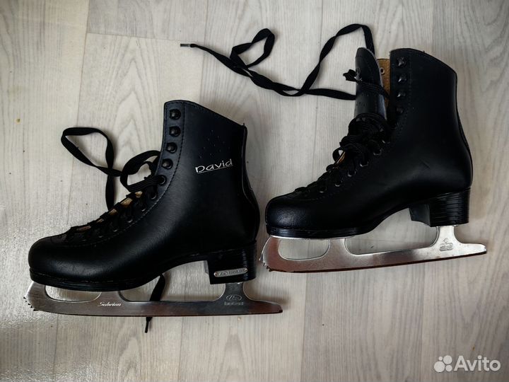 Коньки фигурные Botaz