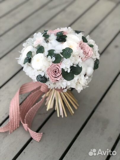 Букет невесты из сухоцветов и стаб. Цветов