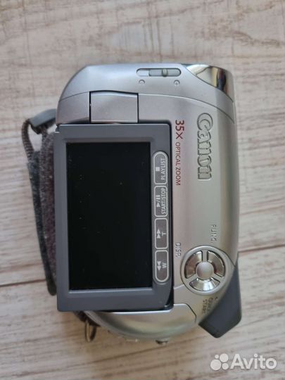 Видеокамера Canon DC211