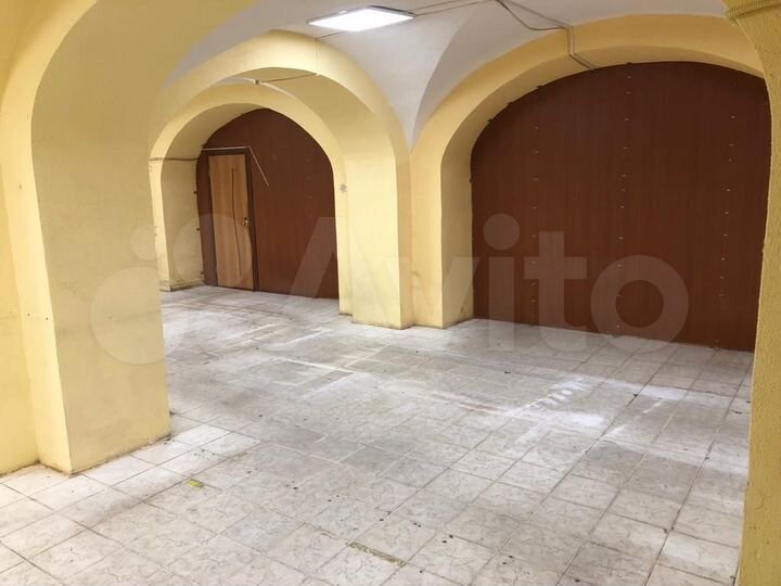 Исторический центр, 90 метров