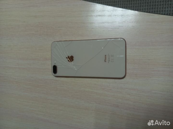 iPhone 8 Plus, 64 ГБ