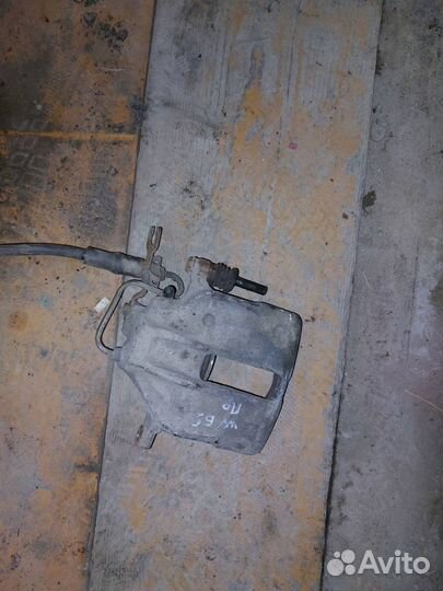 Суппорта Volkswagen passat B5