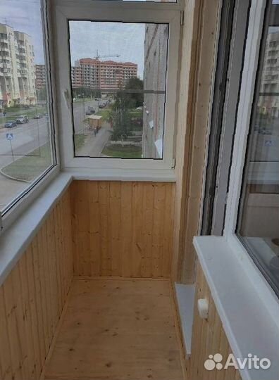 Обшивка балконов вагонкой