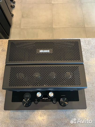 Интегральный усилитель Audio Research I/50