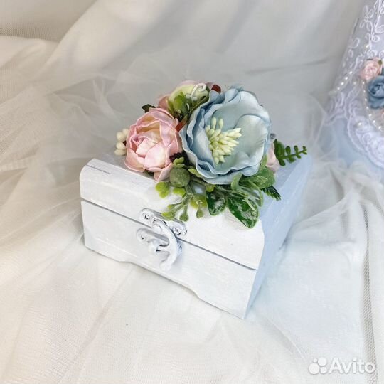 Свадебные аксессуары, бокалы, шкатулка для колец