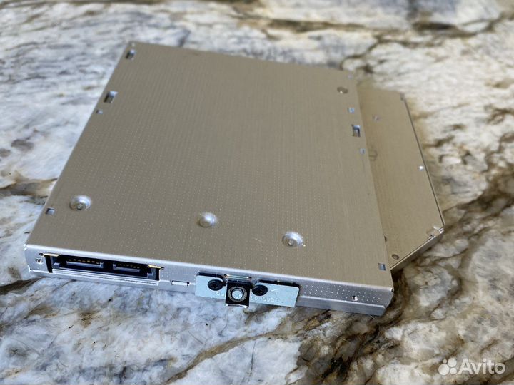 DVD привод модель DS-8A8SH20C