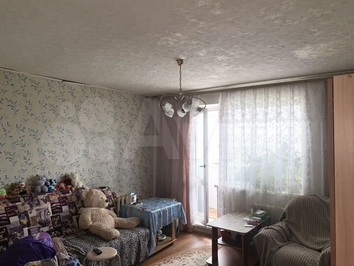 4-к. квартира, 60 м², 5/5 эт.