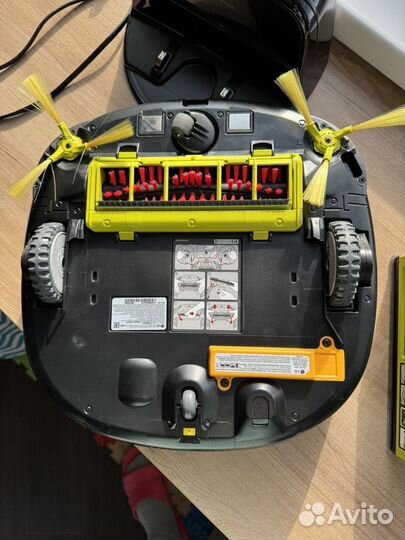 Робот пылесос LG VR621