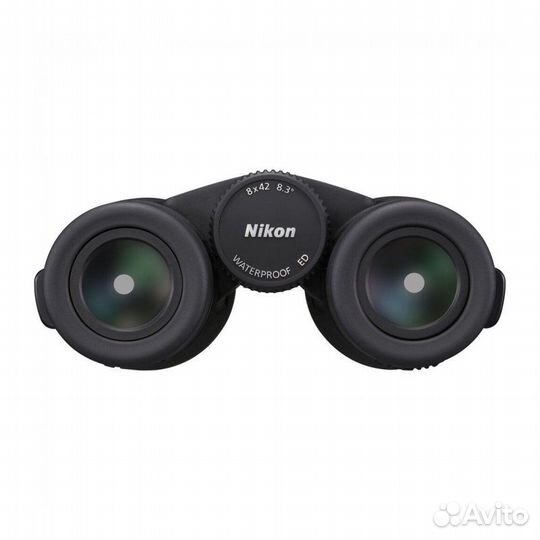 Бинокль Nikon Monarch M7 8x42
