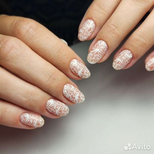 Маникюр с выездом на дом