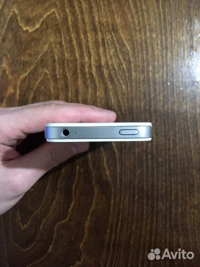 iPhone 4s белый 32Гб