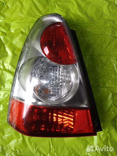 Фонарь задний левый Subaru Forester SG5 2005-2007г
