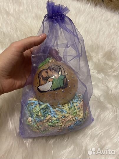 Портреты акрилом, карандаш, елочные игрушки