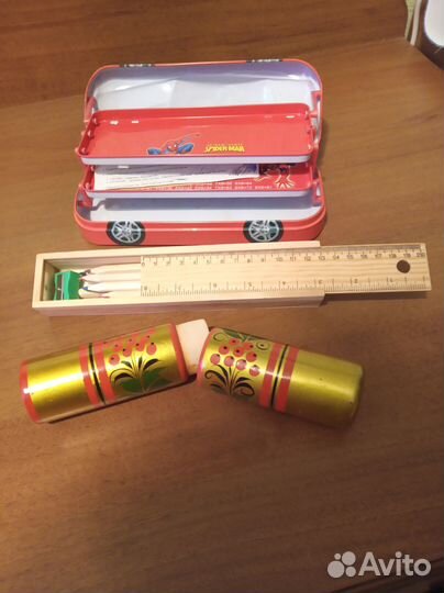 Канцелярские принадлежности для школьника