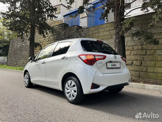 Toyota Vitz 1.0 CVT, 2018, 68 300 км