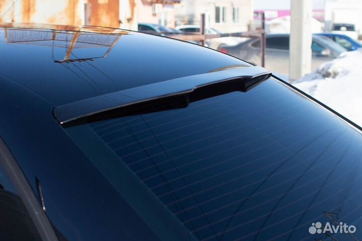 Спойлер на заднее стекло Audi A4 B8